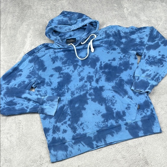 American Eagle‎ Outfitters Blue Tie-Dye Sweatshirt - Picture 1 of 11